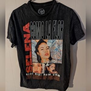 Selena Official Stone Wash Black Women Size Medium Crew Neck Short Sleeve Shirt